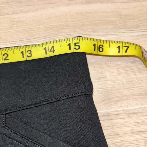 SPANX The Perfect Black Pant Backseam Skinny Petite - Picture 4 of 8